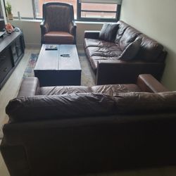 Nice Leather Sofa Set For Sale! 