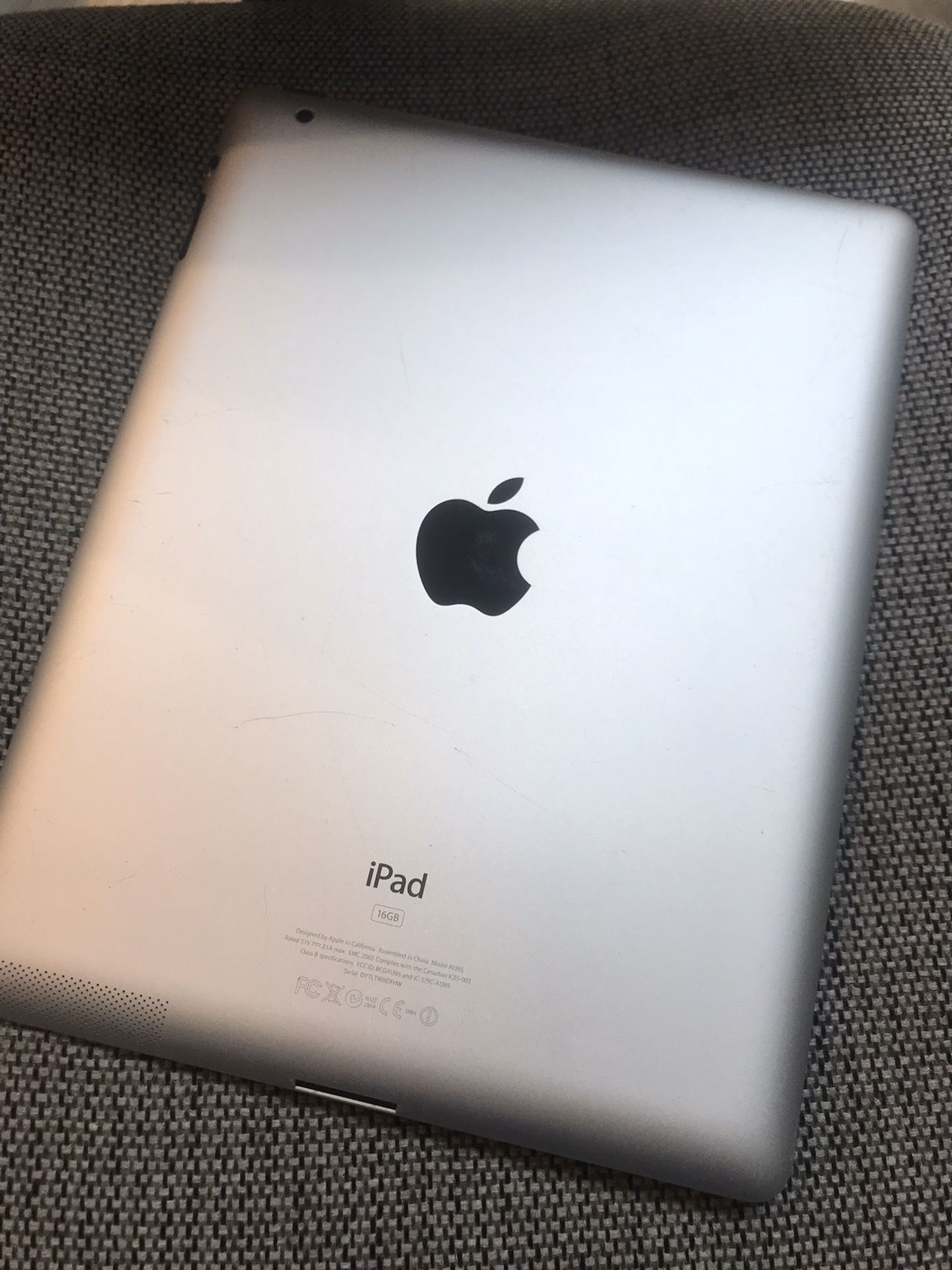 iPad 2 — 16gb