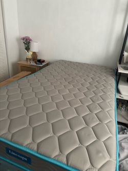 2 Twin Beds