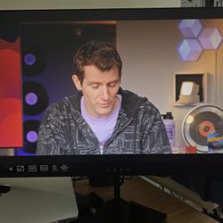 HP OMEN 27 Inch Gaming Monitor QHD 165Hz 1ms NVIDIA G-SYNC 