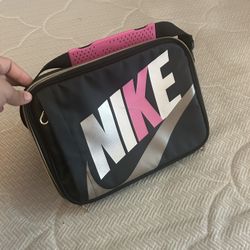 Lunch Box Nike