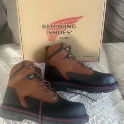 Steel toe Red wing shoes 9.5