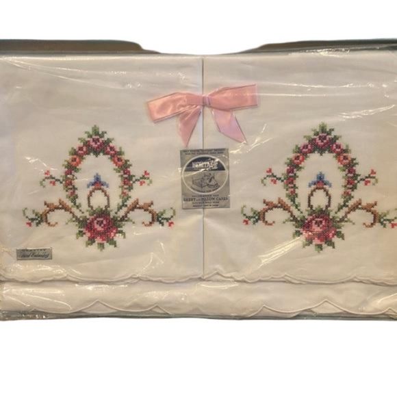 Brand New Vintage Heritage Hand Embroidered Flowers Sheet and Pillow Cases
