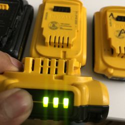 Dewalt Battery 2ah and 1.5ah