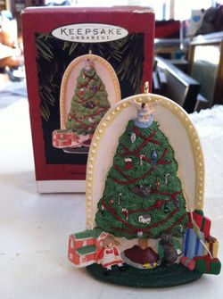 Vintage Hallmark 1995 Christmas Morning Tree Ornament in Box
