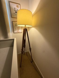 Tripod Lamp