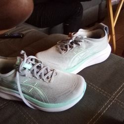 Asics Gel Nimbus 27 Wide Women's 9.5