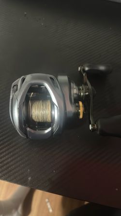 Shimano curado dc 150 xg size 8.5