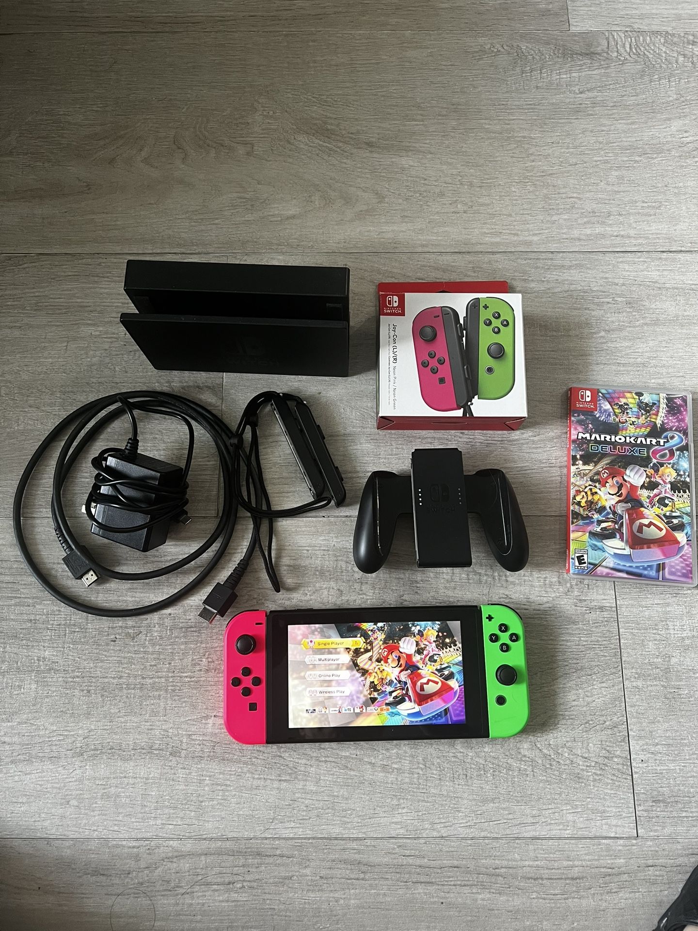 Nintendo Switch w/ Mario Kart