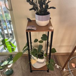 Wooden And Metal 2-tier Plant Stand