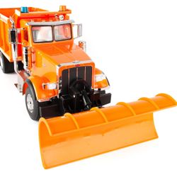 Big Farm Lights & Sounds Peterbilt 1:16 Scale Model 367 Truck with Snow Plow made by TOMY ERTL