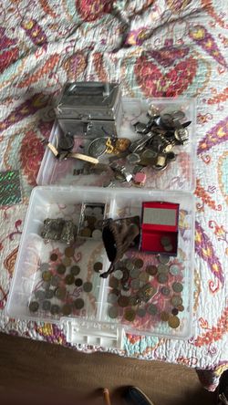 Monedas y relojes $120