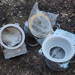 3 Recessed Lights 6 1/2" Round,  82-2001C  , Easy Instructions Included, Some Rust You Won't See Anyway. I might have some brackets laying aro