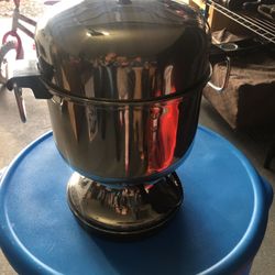 Cafee machine makes 36. Cups stainless steel