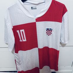 Luka Modric Men’s Soccer Jersey Size Large 