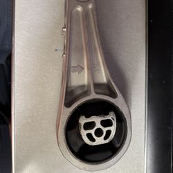 Brand New 2018-19 GMC Terrain Torque Strut Mount