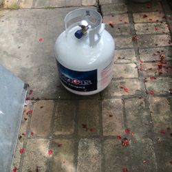 Full Propano Tank