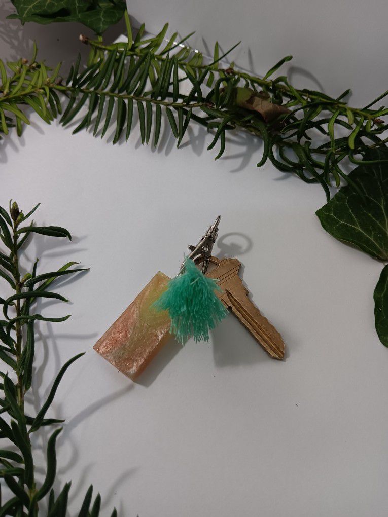 Figurine Keychain With Tassel For Charms For Keychain, Handbags And Backpacks 