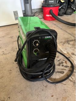 Titanium easy flux welder