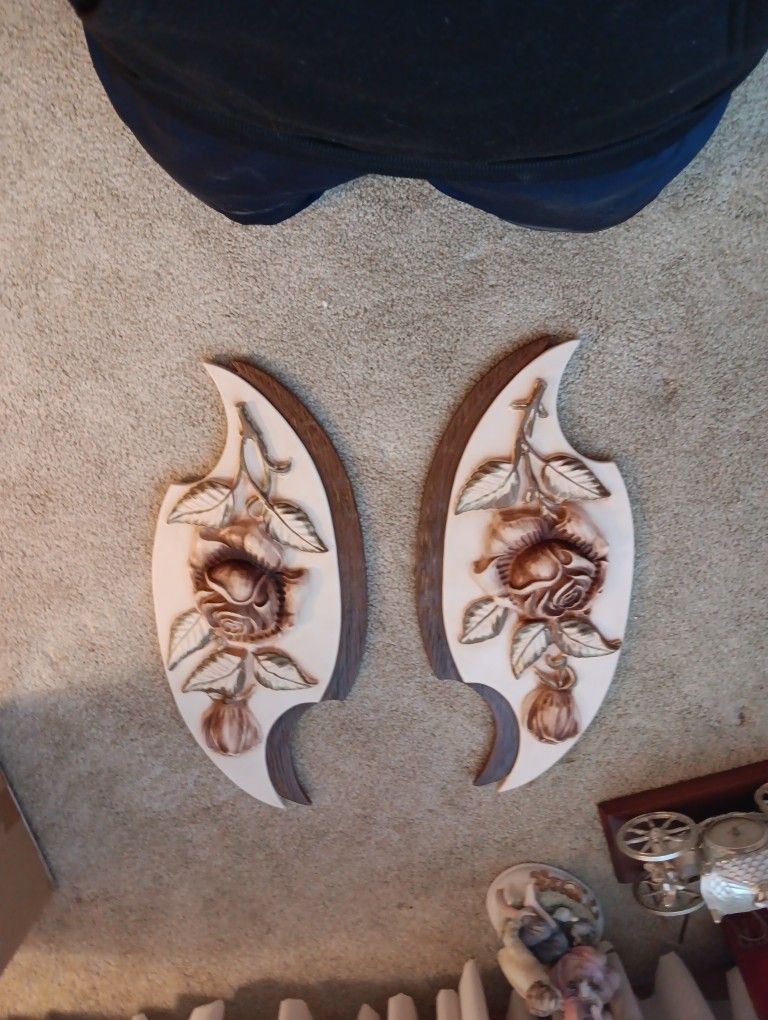 Vintage Syroco Rose Floral Wall Hanging Plaque