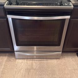 Whirlpool Electric Range