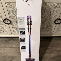 Dyson v11