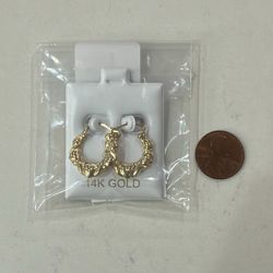 Women’s gold ear rings 14k