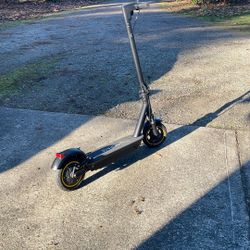 Volpam Electric Scooter