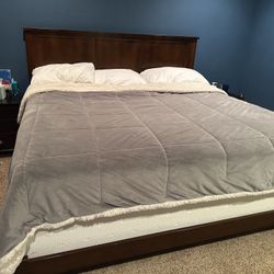 King Bedroom Set