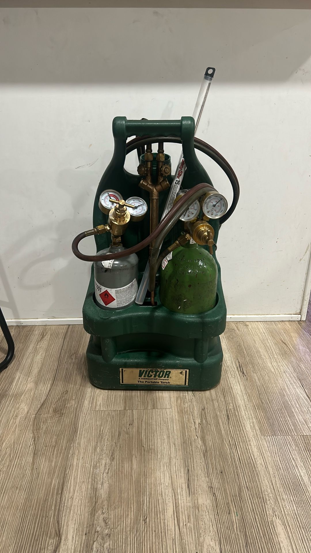 Torch full tank acetylene and oxygen brasing hvac