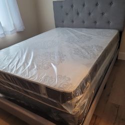 NEW QUEEN-SIZE MATTRESS AND BOX SPRING 🆕️