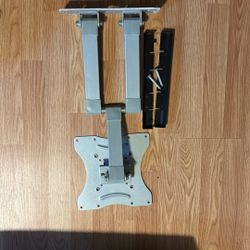 TV / Monitor wall mount (expandable and sturdy)
