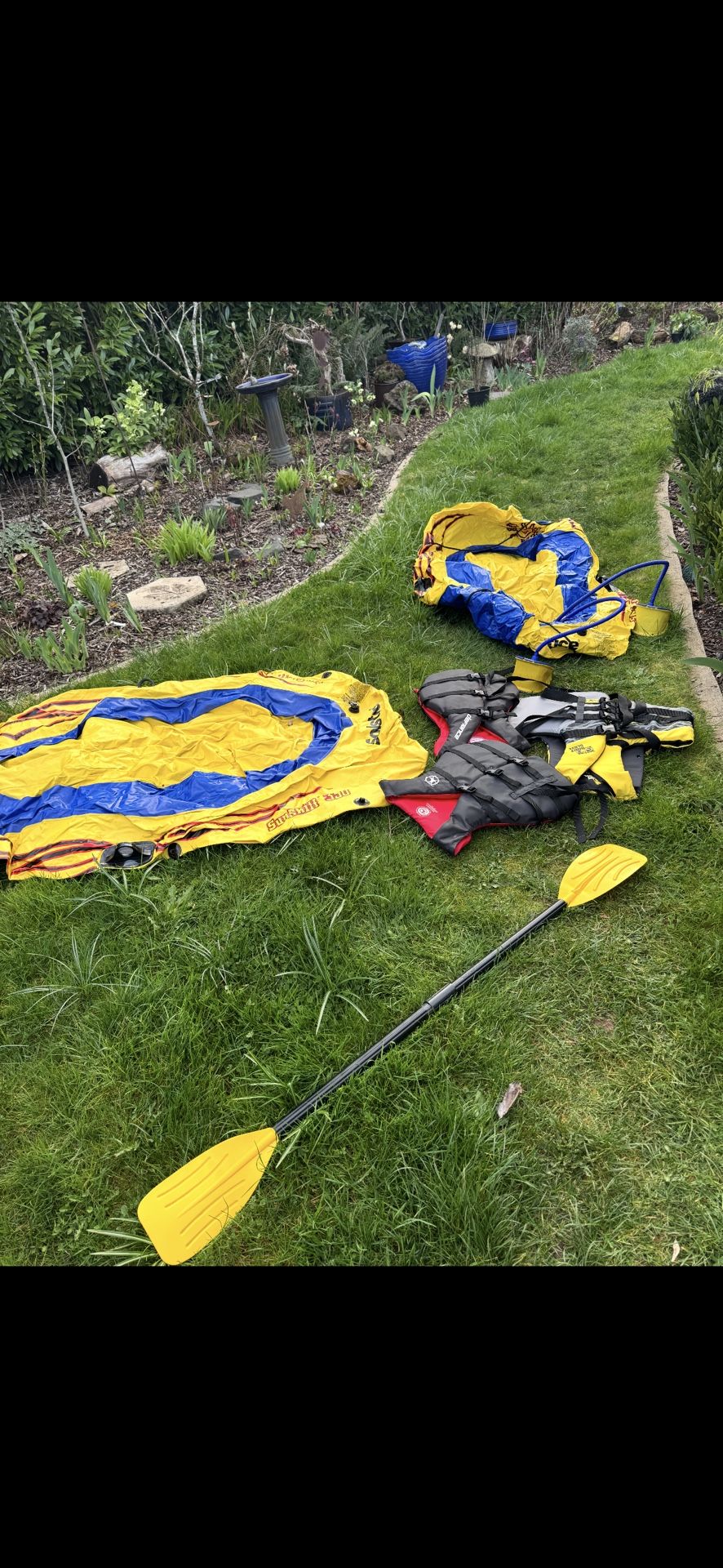 Free- 2 Rafts, Pumps And Life Vests