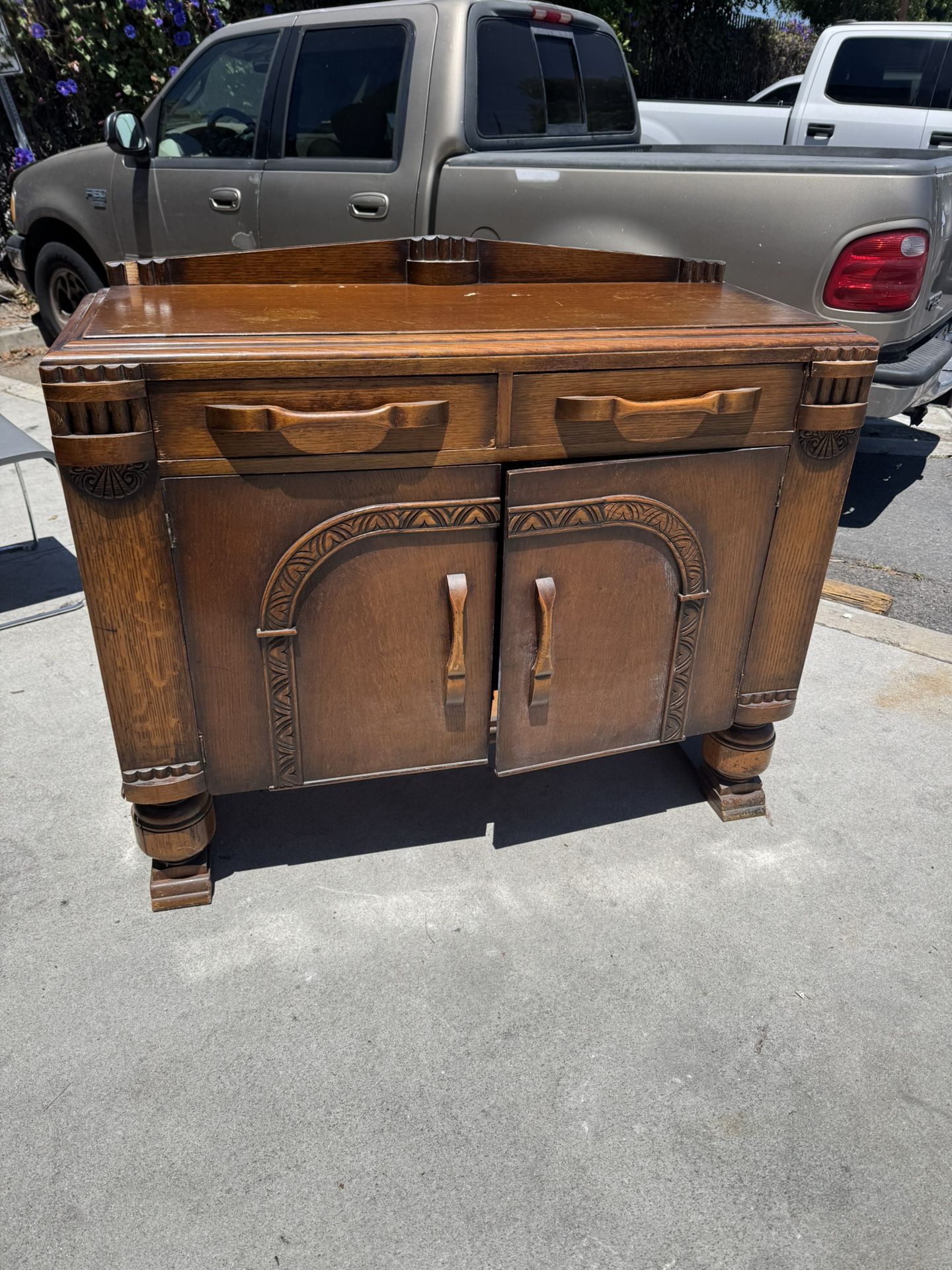 Antique Buffet With Mirror 