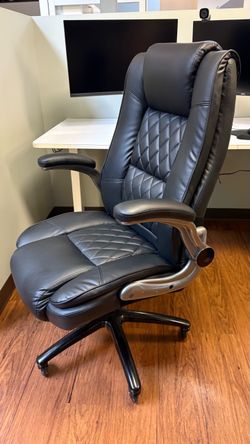 Leather Office Chair - Great condition!