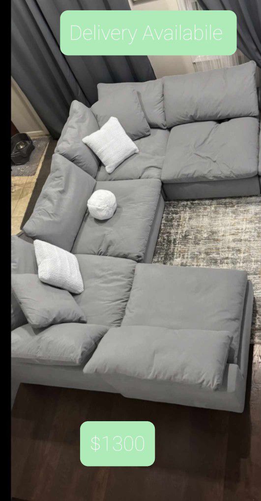 Modular Cloud Sectional Couch Bob's Dream 5pc  Delivery Available 