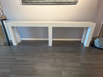 White narrow table