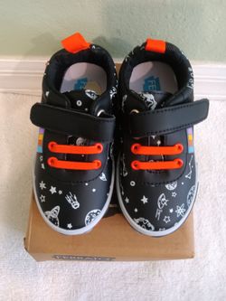 Tenis de niño marca Andrea