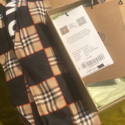 Burberry Lady Bandana