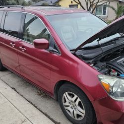2005 Honda Odyssey 