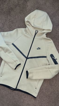 Nike Tech Hoodie Size S