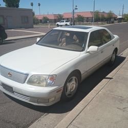 1998 Lexus LS 400
