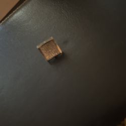 Single Diamond Earing Srew Back