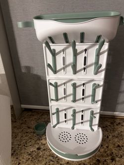Mom cozy drying rack and travel cleaner kit