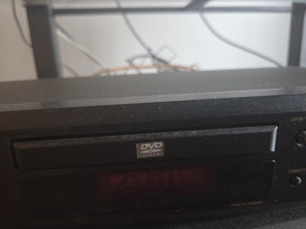 DVD 📀 Player With DVDs Included