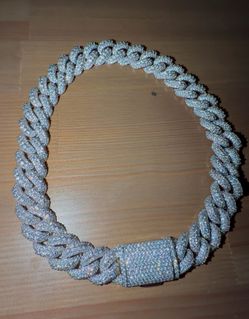 17” 14MM Iced Out Cuban Link Chain – Brand New CZ Diamond Look