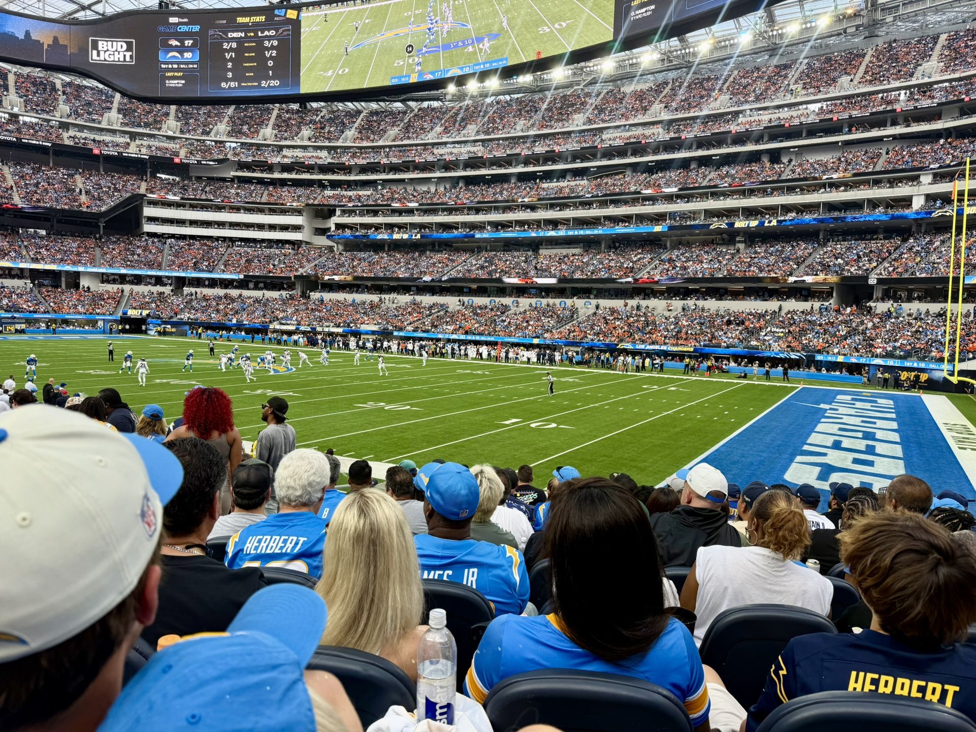 ⚡️Chargers vs Commanders 2 Club Tickets 10/5