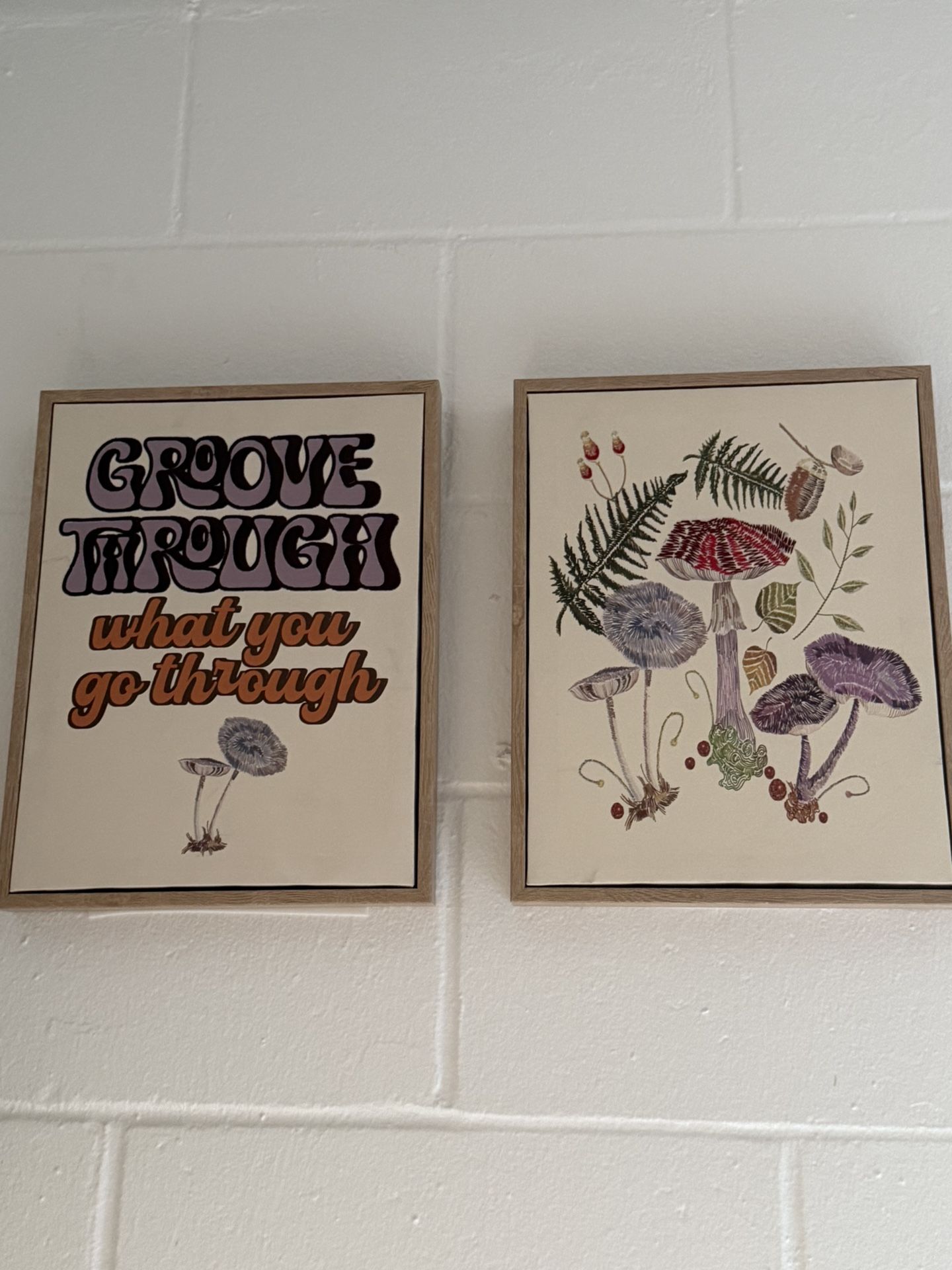 2 Wall Decor Items