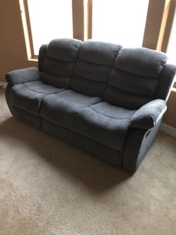 Recliner loveseat