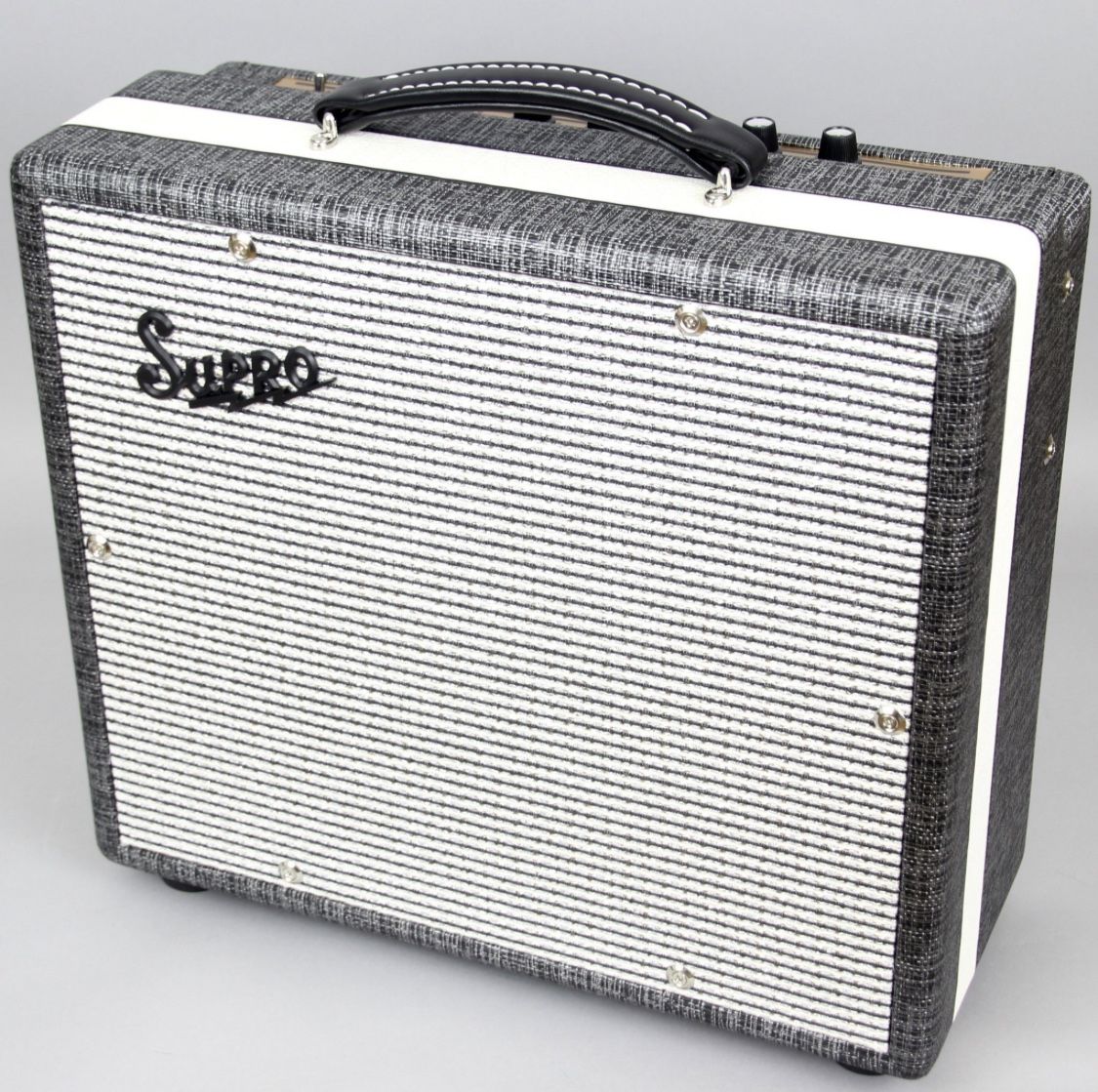 Supro Comet 1610RT tube amp